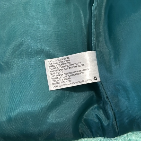 Wild Fable teal mint green puffer Sherpa oversized vest | women’s M NWT - Picture 5 of 6